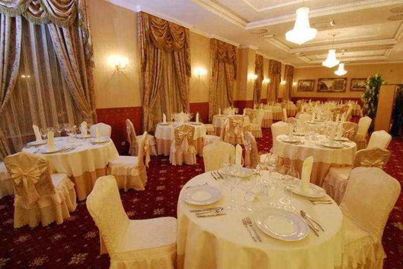 Palace Hotel Polom Zilina Bagian luar foto