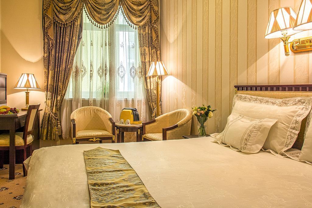 Palace Hotel Polom Zilina Bagian luar foto