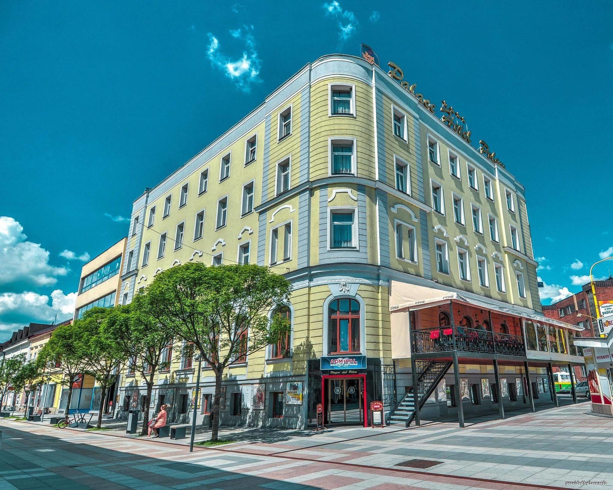 Palace Hotel Polom Zilina Bagian luar foto