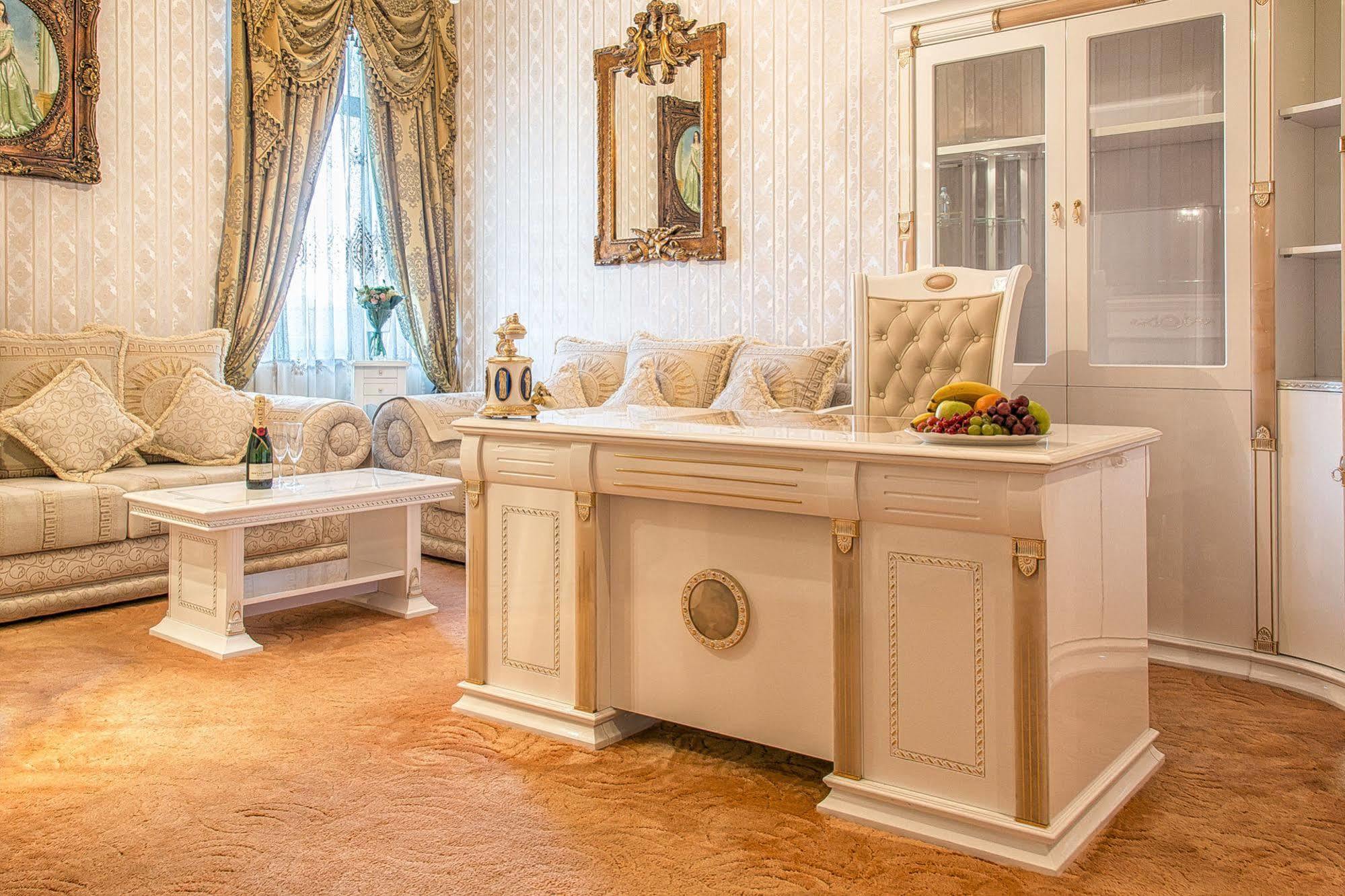 Palace Hotel Polom Zilina Bagian luar foto