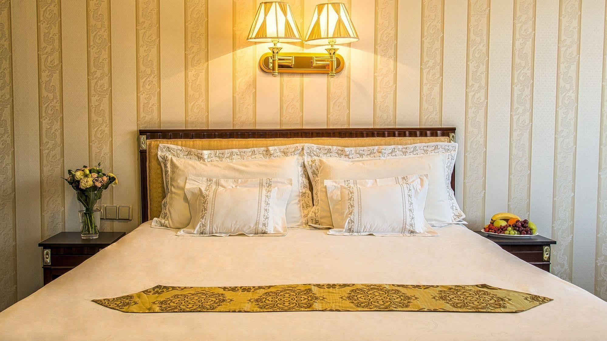 Palace Hotel Polom Zilina Bagian luar foto