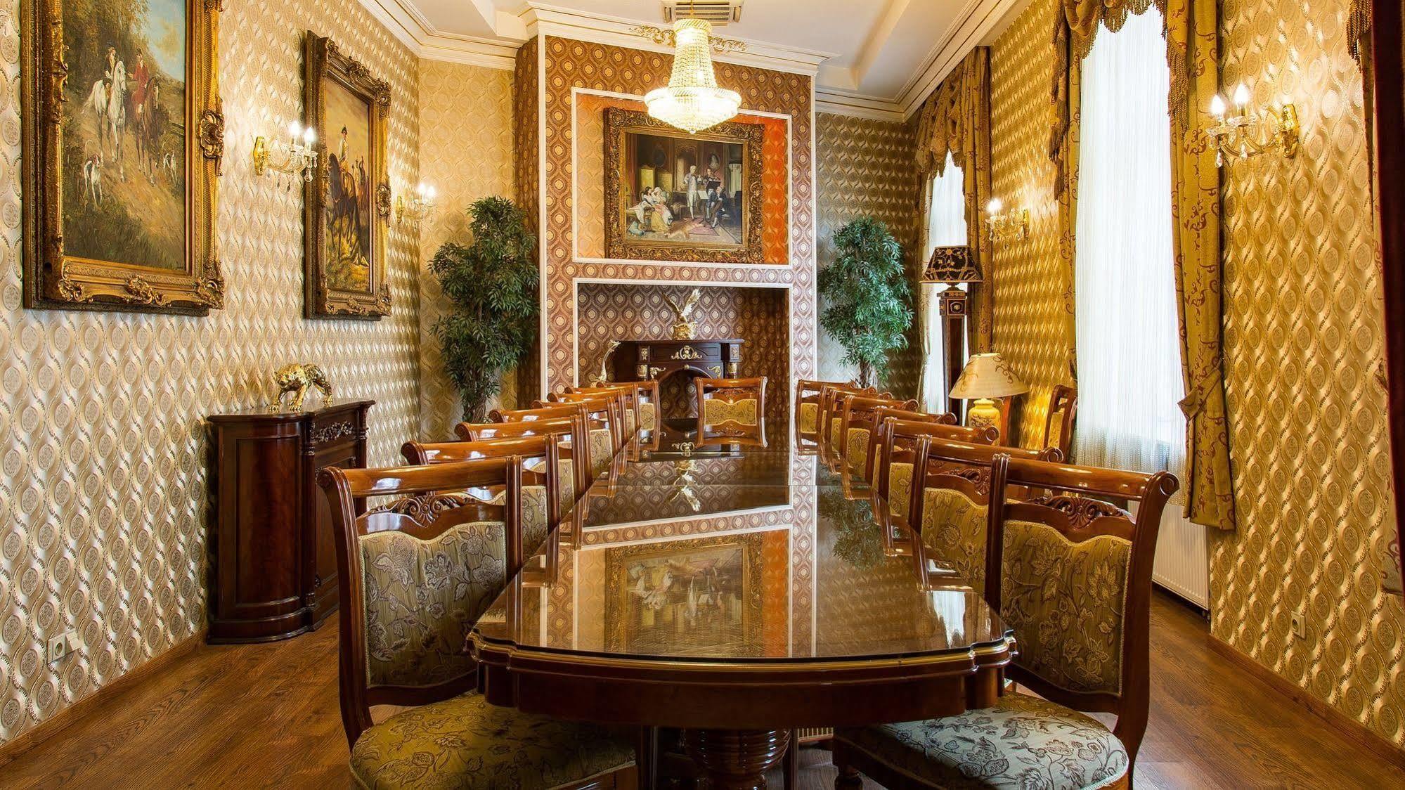 Palace Hotel Polom Zilina Bagian luar foto
